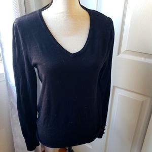 Tahari sweater large